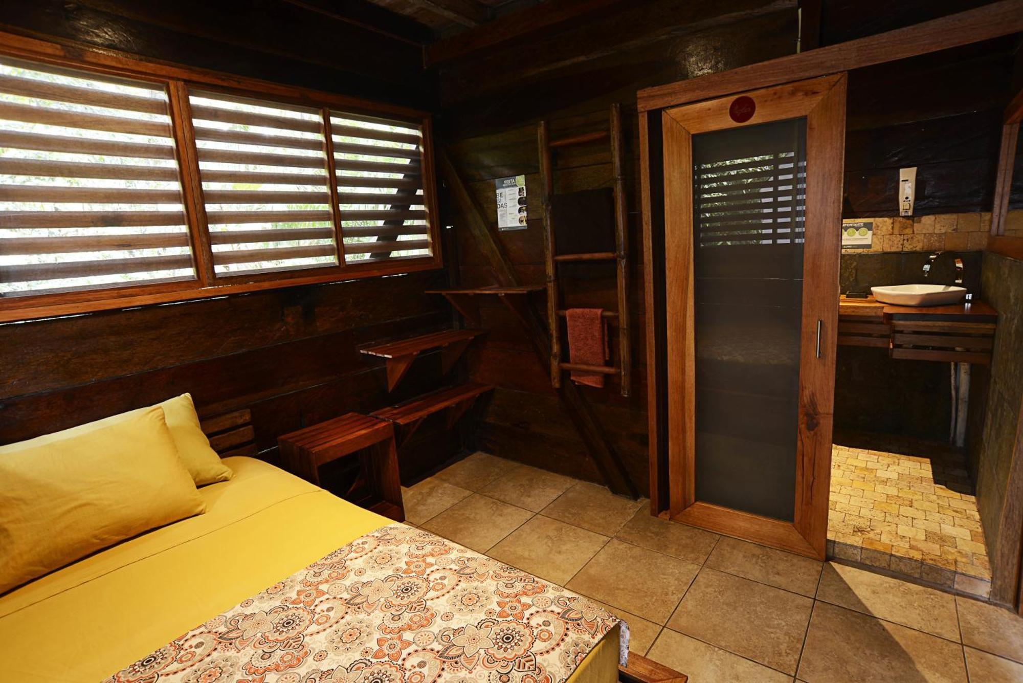 Jamu Lodge Puerto Montufar Exterior foto